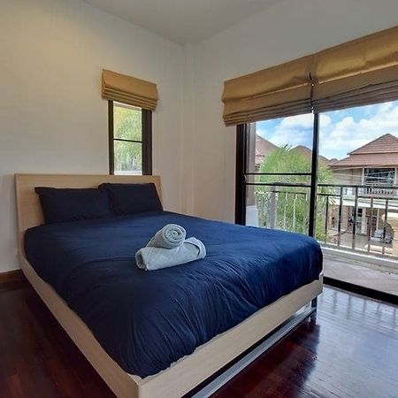 Villa Baan Aroonpat à Patong Extérieur photo